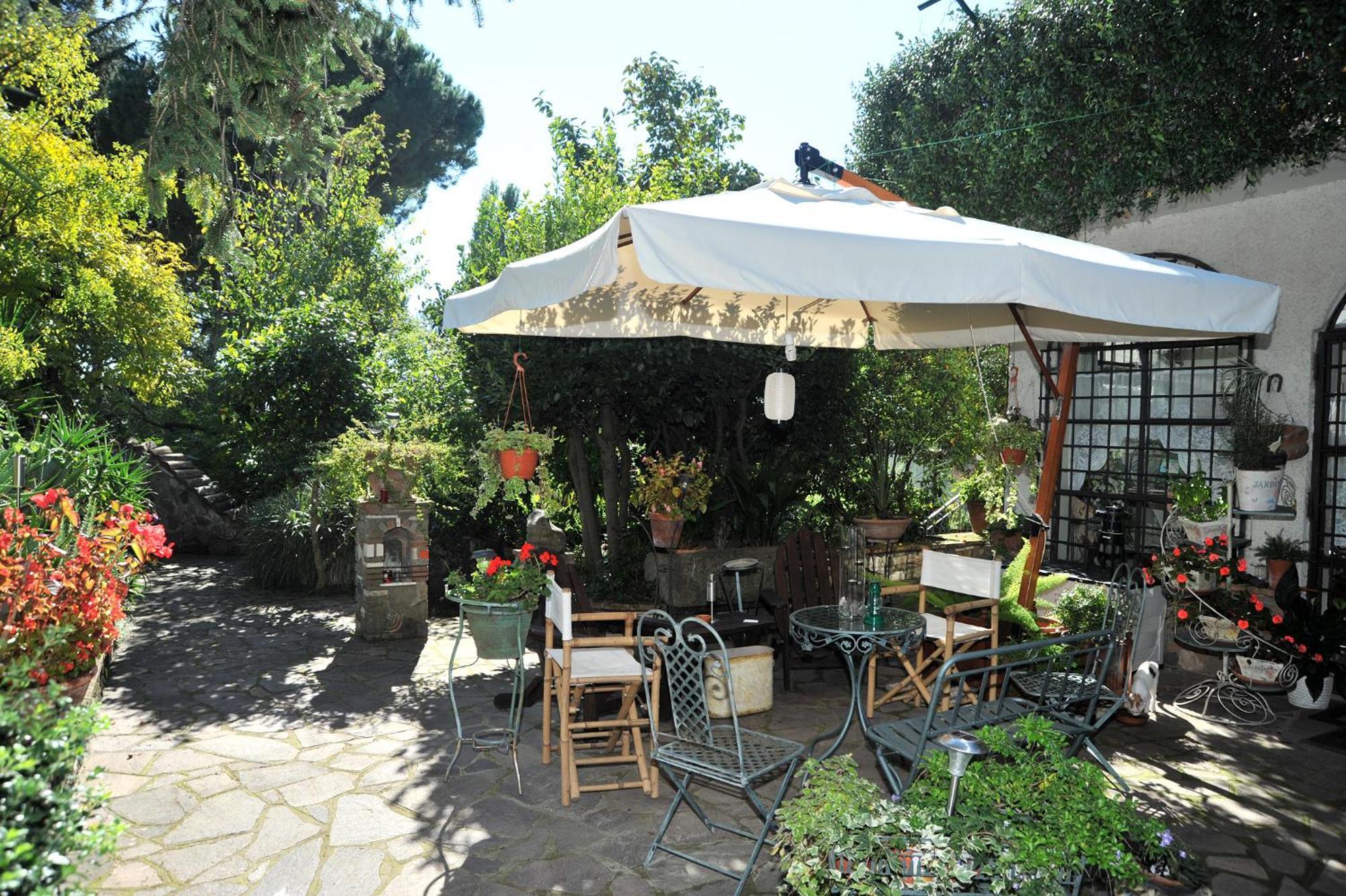 ヴェッレトリ Casa Pontecorvi Bed & Breakfast エクステリア 写真